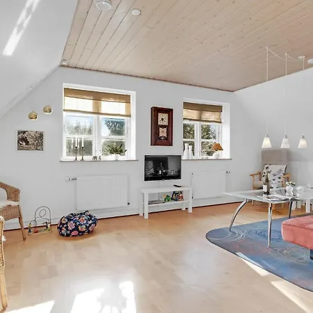 Beautiful In With 2 Bedrooms And Wifi 2 *