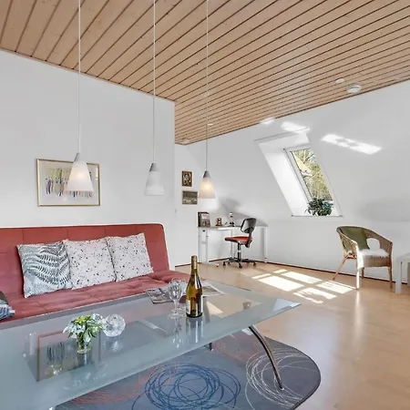 Apartment Beautiful In With 2 Bedrooms And Wifi 2 Sabro