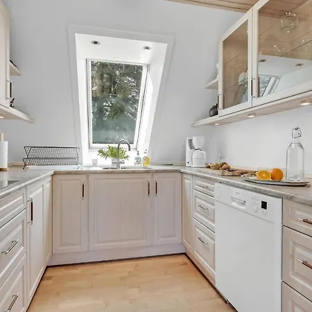 Beautiful In With 2 Bedrooms And Wifi 2 Apartment Sabro