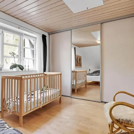 Apartment Beautiful In With 2 Bedrooms And Wifi 2