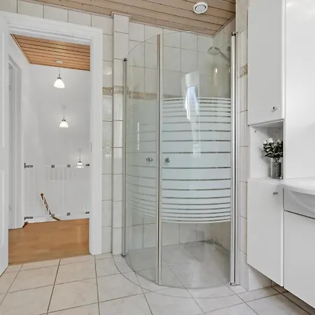 Beautiful In With 2 Bedrooms And Wifi 2 * Sabro